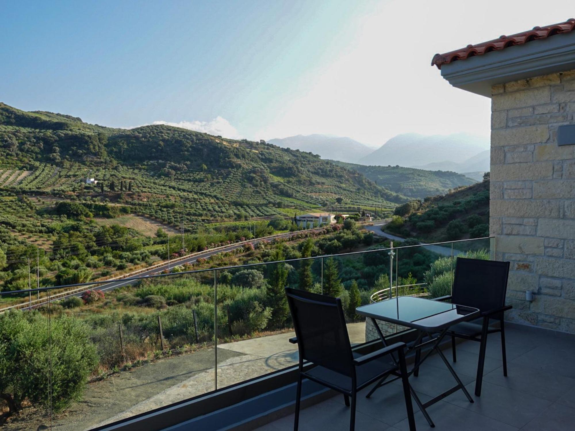 Recrete - Retreat In Crete * Héraklion