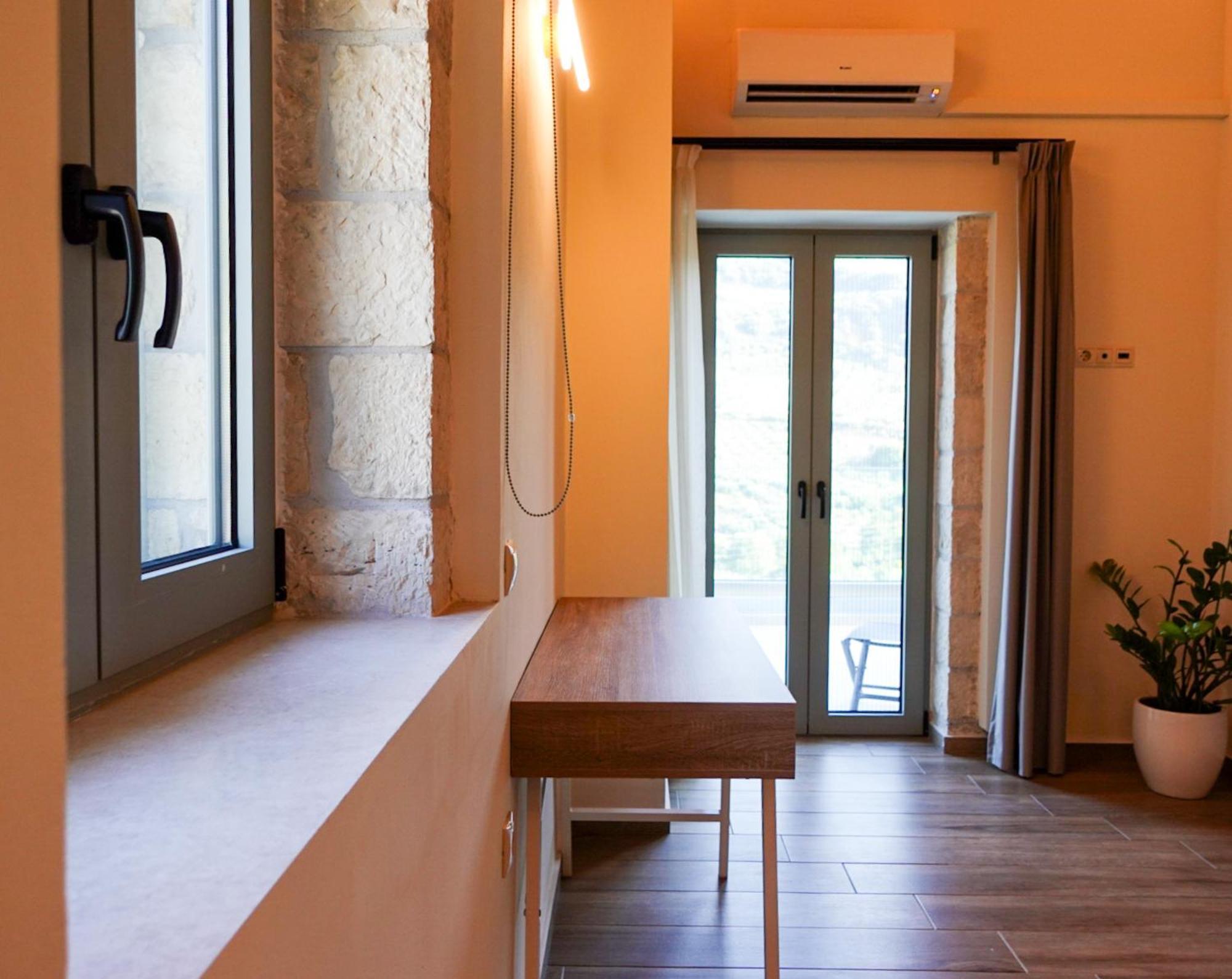 Recrete - Retreat In Crete