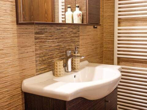 Recrete - Retreat In Crete *